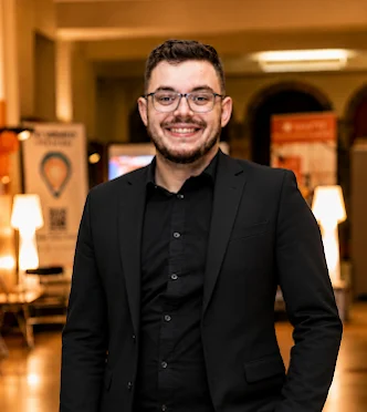 Théo, conseiller immobilier SAFTI